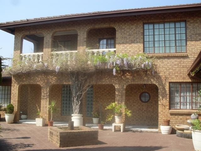 Double-storey house for sale in Bester - PRN1706737