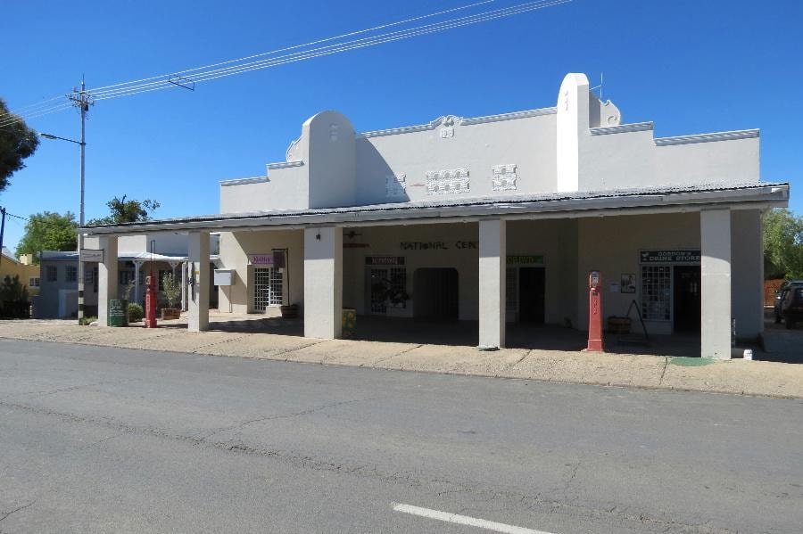 Commercial Building for sale in Prince Albert - 1KK1688686 Commercial Building for sale in Prince Albert - 1KK1688686