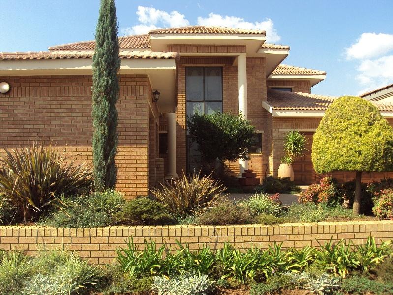 Security estate home sold in Irene Farm Villages - CN1674317 Security estate home sold in Irene Farm Villages - CN1674317