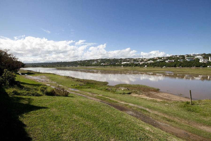 House to rent in Bushmans River Mouth - 1KO1711772 House to rent in Bushmans River Mouth - 1KO1711772