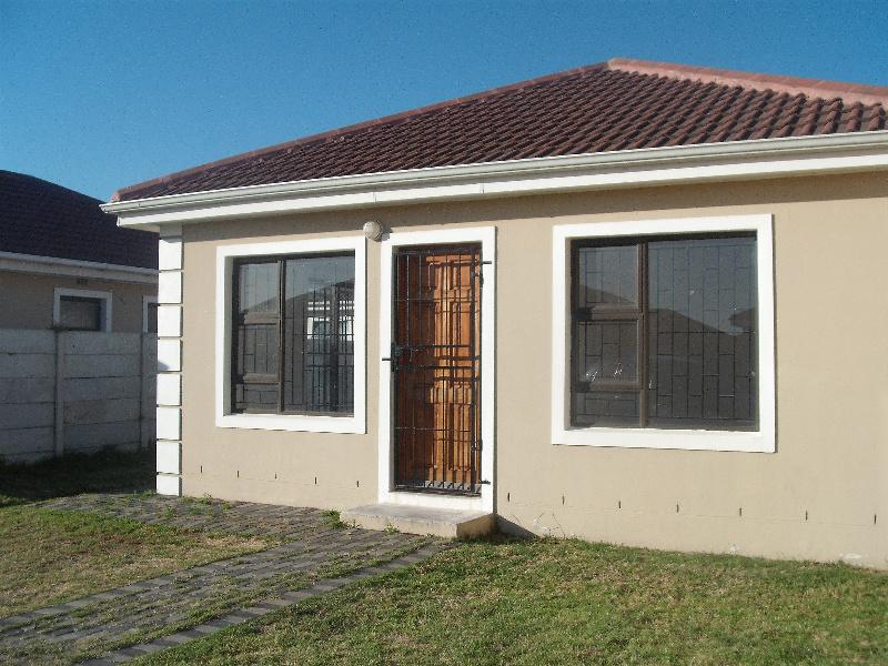Single-storey house sold in Hagley, Kuils River - 1KV1745966