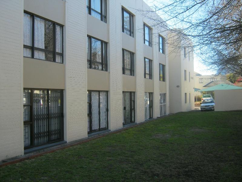 Bachelor apartment sold in Campus - ST1712364