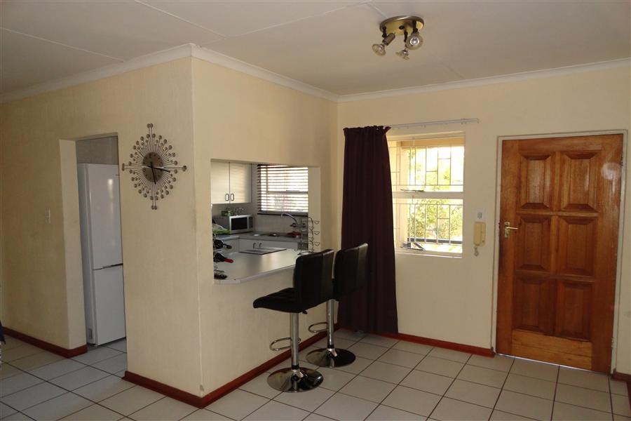Apartment sold in North Riding - FW1744076
