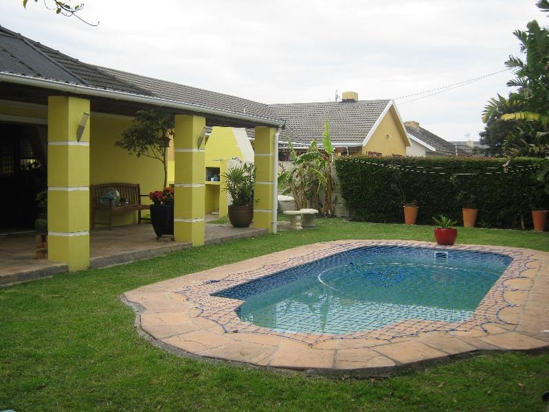 House let in Rondebosch East - RBL1680115 House let in Rondebosch East - RBL1680115