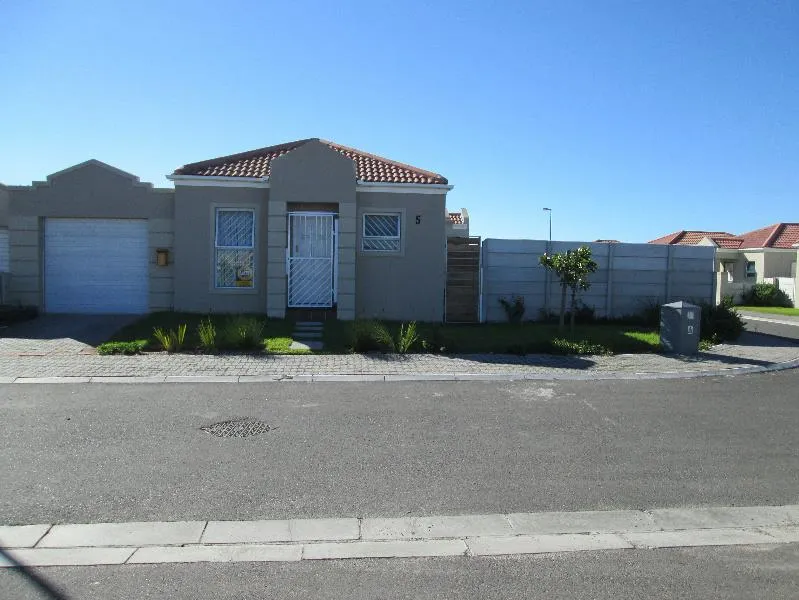House sold in Rondevlei Park - 1MN1723418 House sold in Rondevlei Park - 1MN1723418