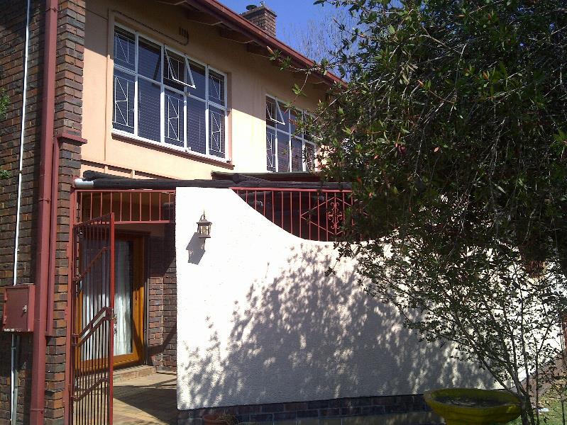 Townhouse to rent in Geduld East - 1SP1716785