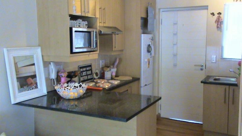 Bachelor apartment to rent in Stellenbosch Central - STL1735476 Bachelor apartment to rent in Stellenbosch Central - STL1735476