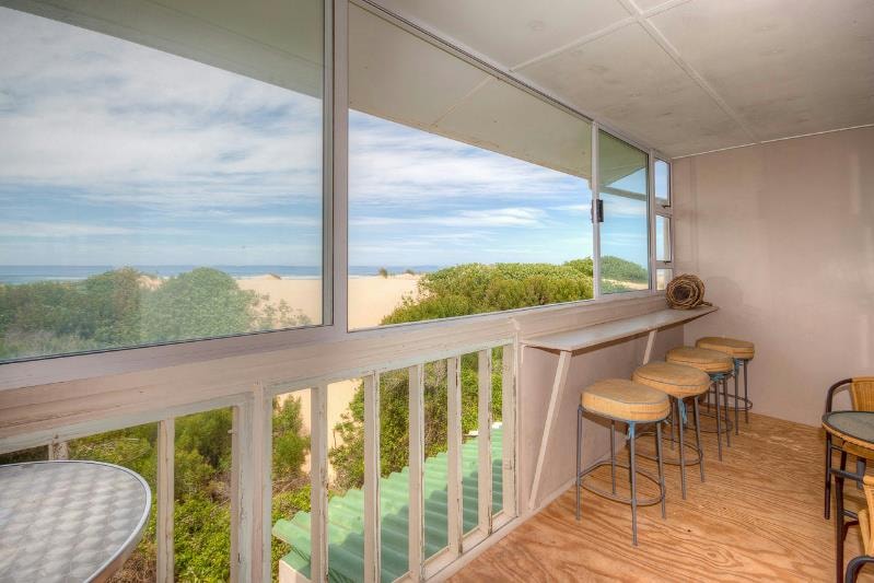 Double-storey house for sale in Cannon Rocks - 1KO1537100