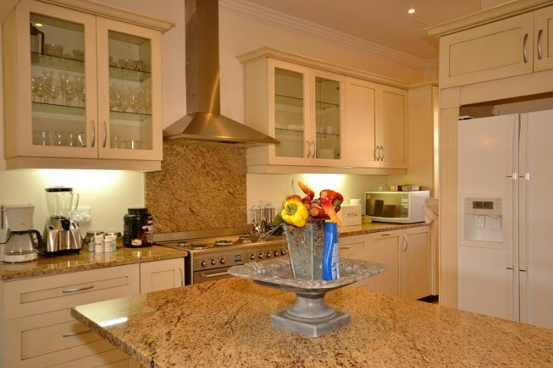 Townhouse to rent in Zimbali Estate - 1BD1738686