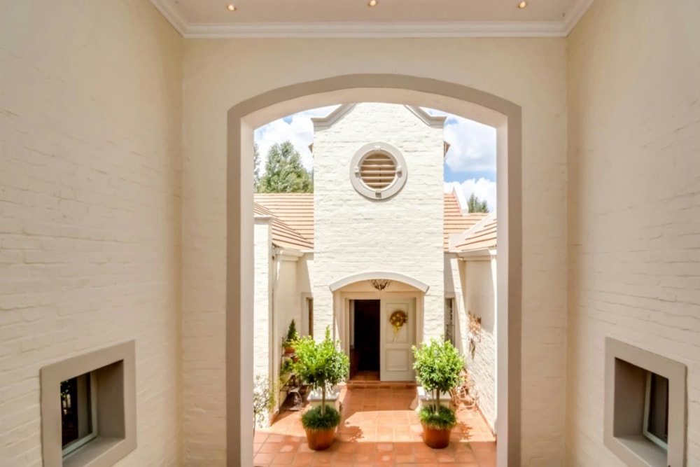 House for sale in Cornwall Hill - CN1706956