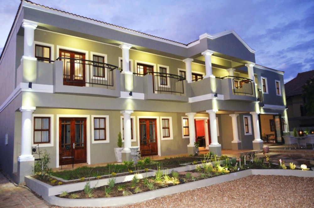 House for sale in Ou Dorp - 1JF1710236