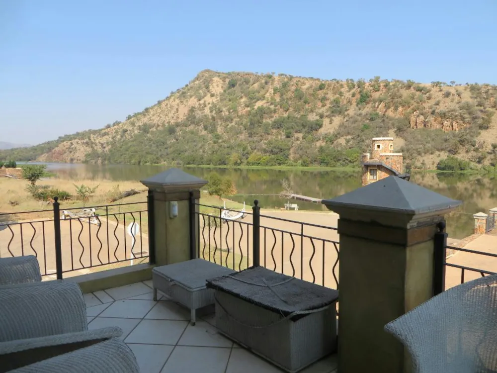 Security estate home sold in Estate D Afrique - 1HR1657215 Security estate home sold in Estate D Afrique - 1HR1657215