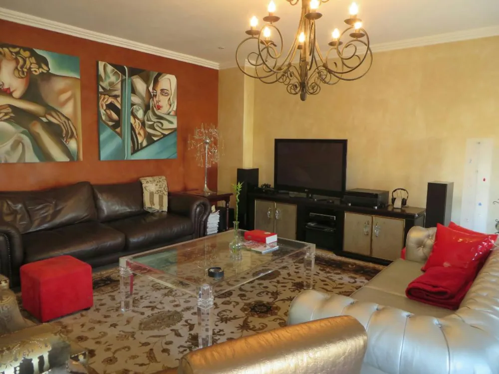 Security estate home sold in Estate D Afrique - 1HR1657215 Security estate home sold in Estate D Afrique - 1HR1657215