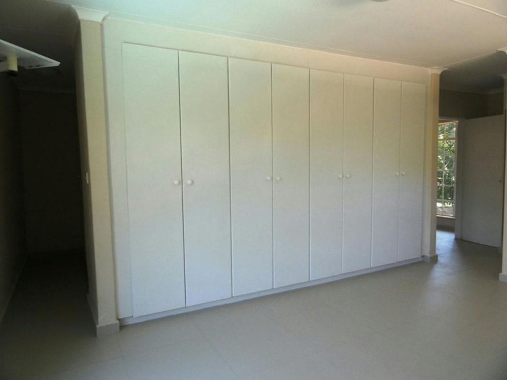 Security complex home to rent in Extension 11, Botswana - 3BO1743758 Security complex home to rent in Extension 11, Botswana - 3BO1743758