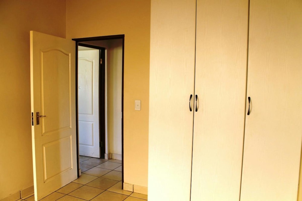 Townhouse let in The Heads, Lydenburg, Mashishing - 1LY1740181 Townhouse let in The Heads, Lydenburg, Mashishing - 1LY1740181