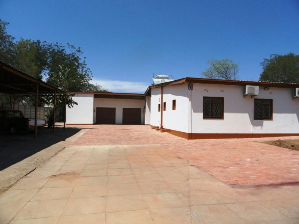 Single-storey house to rent in Maru-A-Pula, Botswana - 3BO1714559 Single-storey house to rent in Maru-A-Pula, Botswana - 3BO1714559