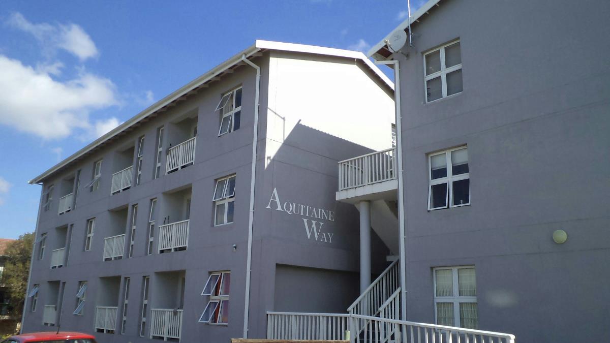 Apartment let in Grahamstown Central (Makhanda Central)  - 1GC1710715