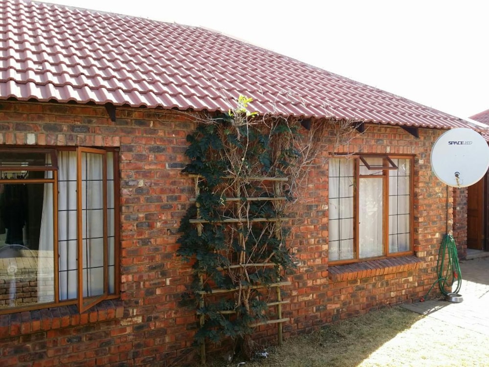 Townhouse for sale in Langenhovenpark - 1BX1729695