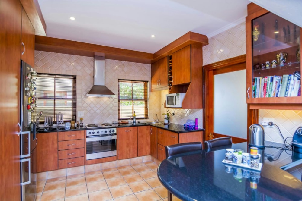 Double-storey cluster let in Stratford Gardens - FYL1706439 Double-storey cluster let in Stratford Gardens - FYL1706439