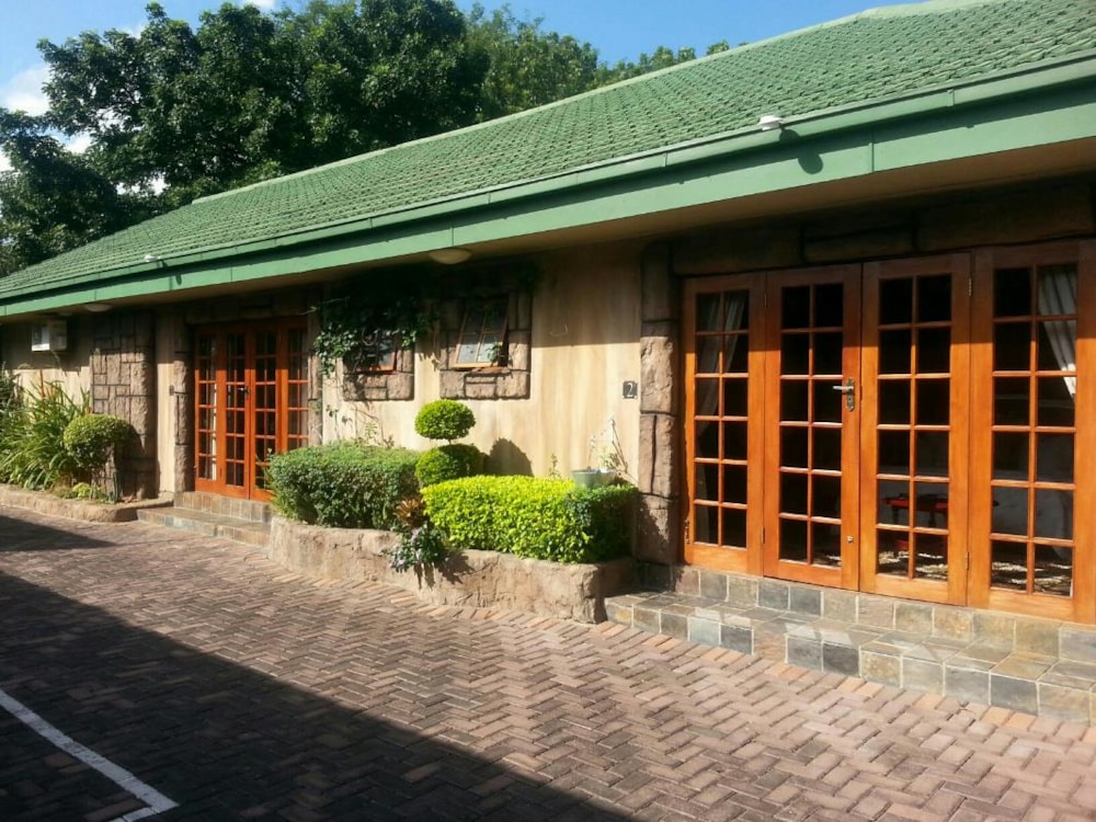 Commercial business for sale in Moregloed, Polokwane - 1PS1708009 Commercial business for sale in Moregloed, Polokwane - 1PS1708009