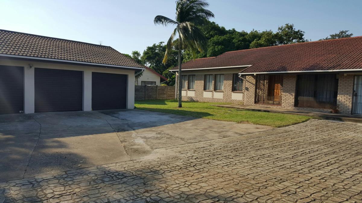 House let in Arboretum, Richards Bay - 1RY1686740