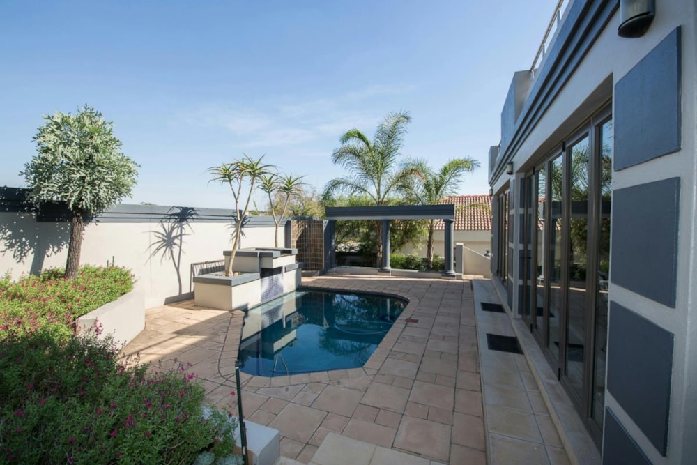 Golf estate house for sale in Blue Valley Golf Estate - CN1664626 Golf estate house for sale in Blue Valley Golf Estate - CN1664626