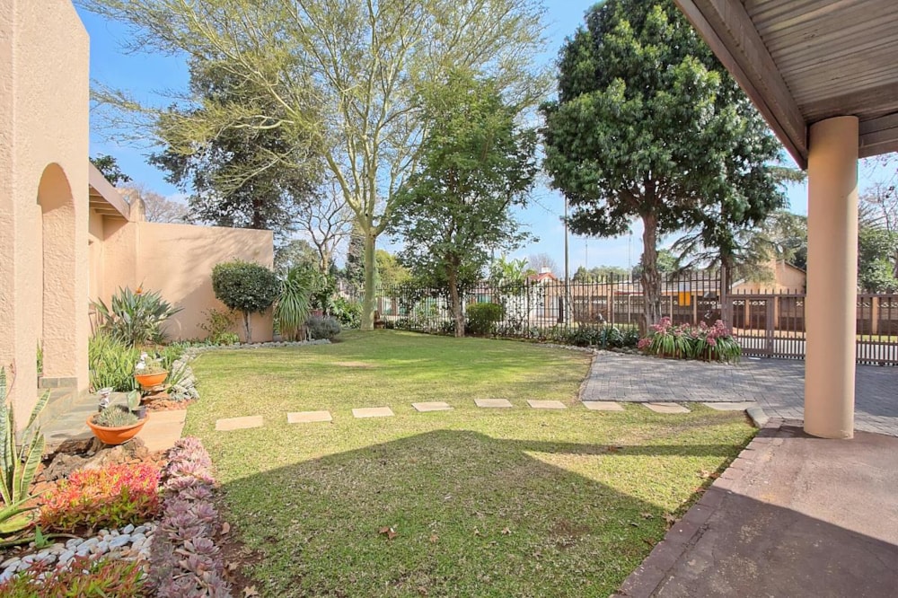 House for sale in Birch Acres - KTP1685790 House for sale in Birch Acres - KTP1685790