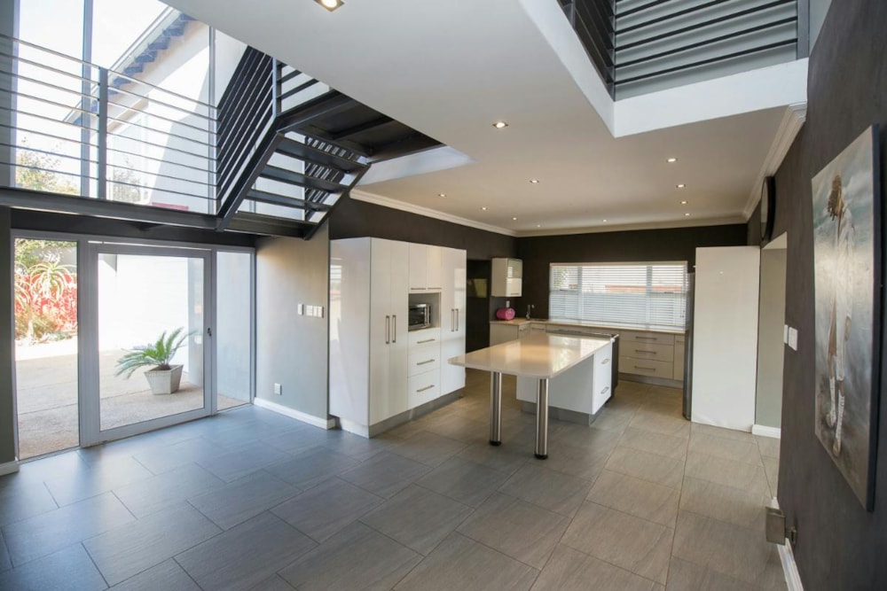 Double-storey house sold in Irene Farm Villages - CN1700941 Double-storey house sold in Irene Farm Villages - CN1700941