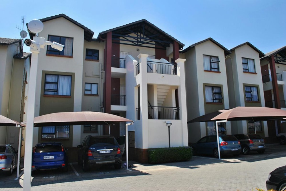 Apartment for sale in North Riding - FW1692531 Apartment for sale in North Riding - FW1692531