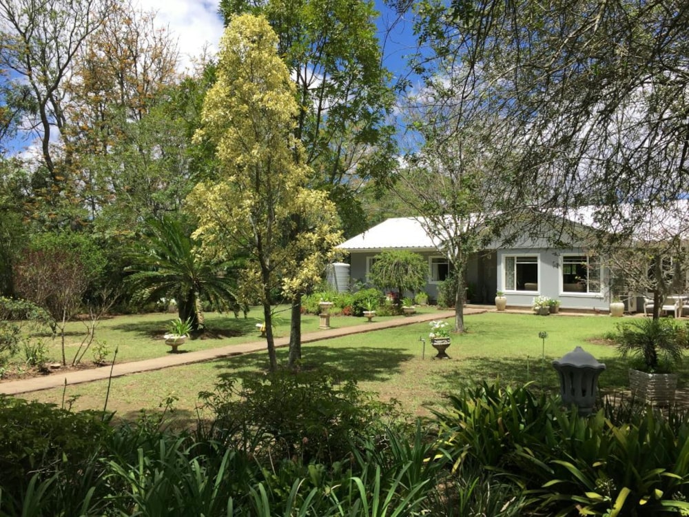 Single-storey house for sale in Bedford - 1GC1732824