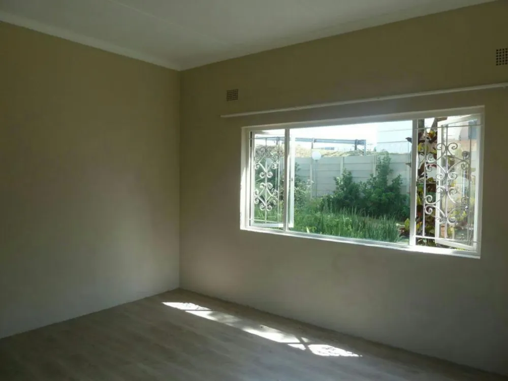House for sale in Waterfall, Upper Highway - 1KF1646902