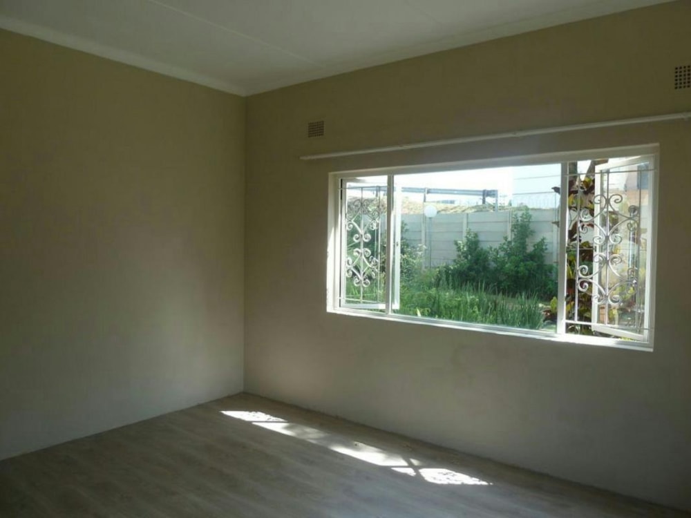 House for sale in Waterfall, Upper Highway - 1KF1646902