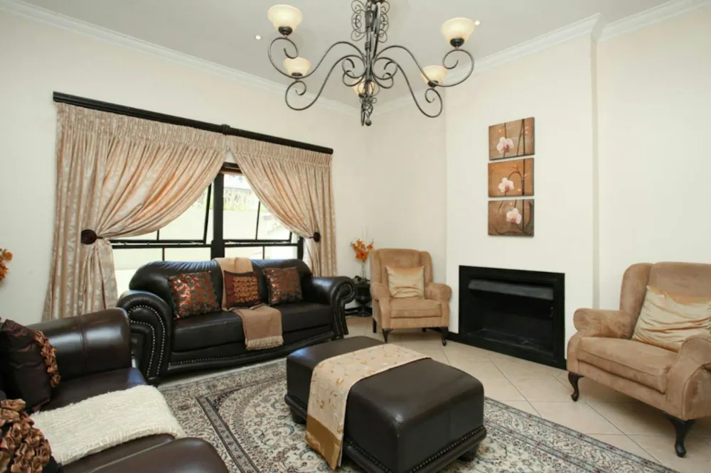 Double-storey house let in Eagle Canyon Golf Estate - RAL1728946 Double-storey house let in Eagle Canyon Golf Estate - RAL1728946