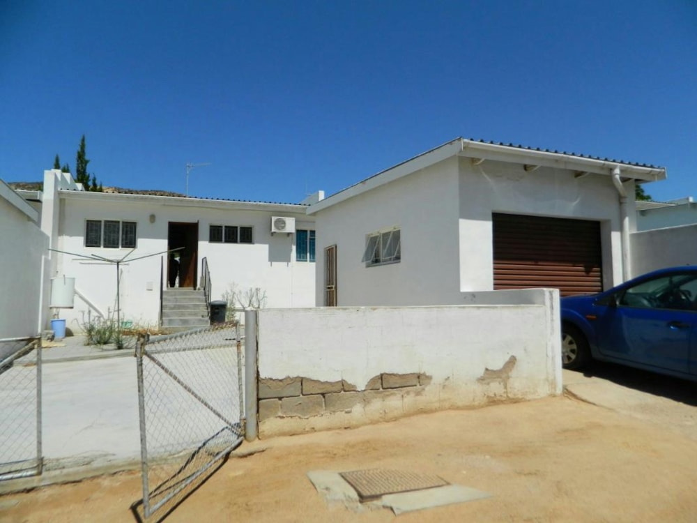 House let in Springbok - 1NA1681002