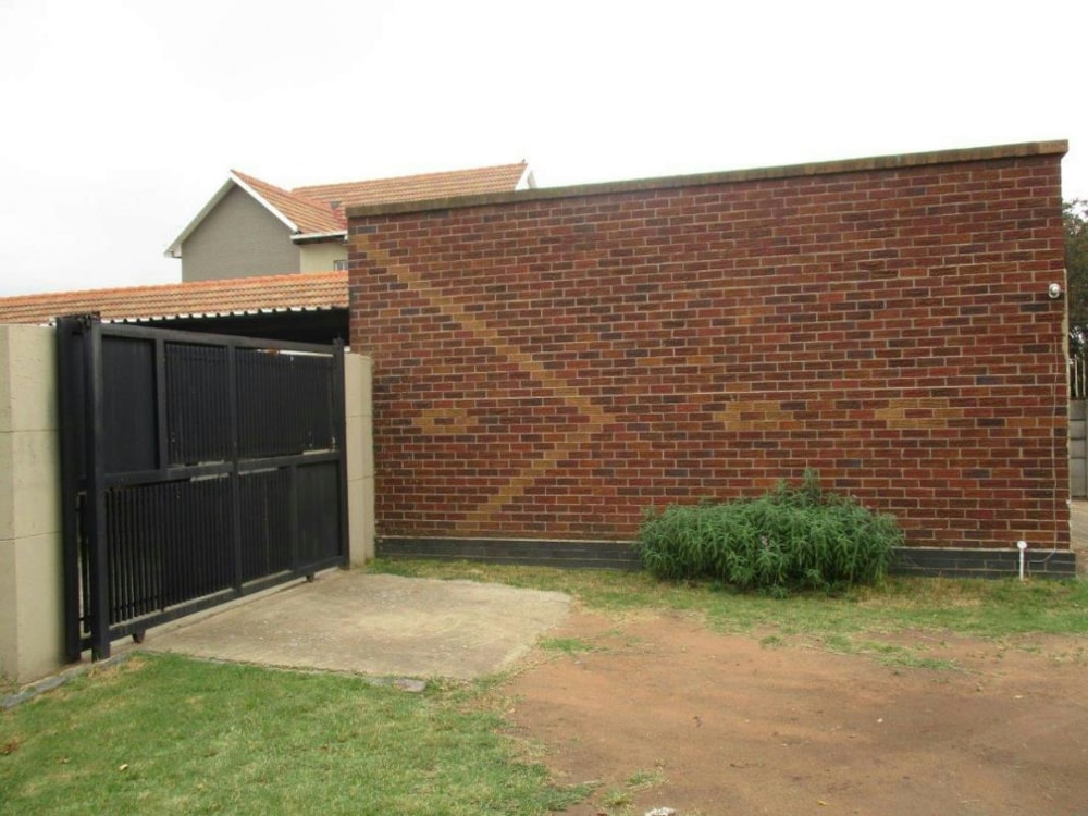 House sold in Parkdene - BOK1704126