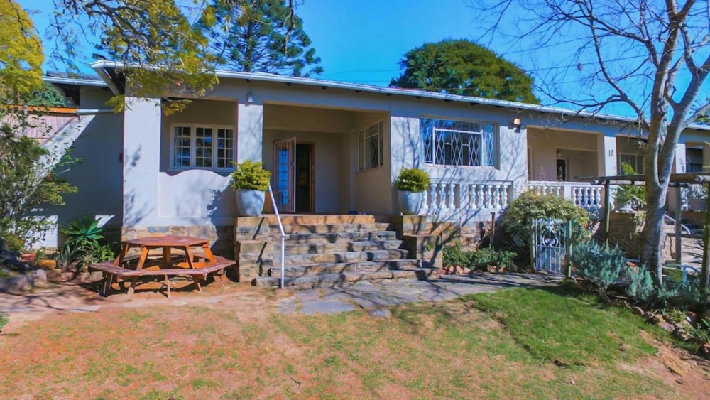 Semi-detached house for sale in Sunnyside, Grahamstown, Makhanda - 1GC1732306