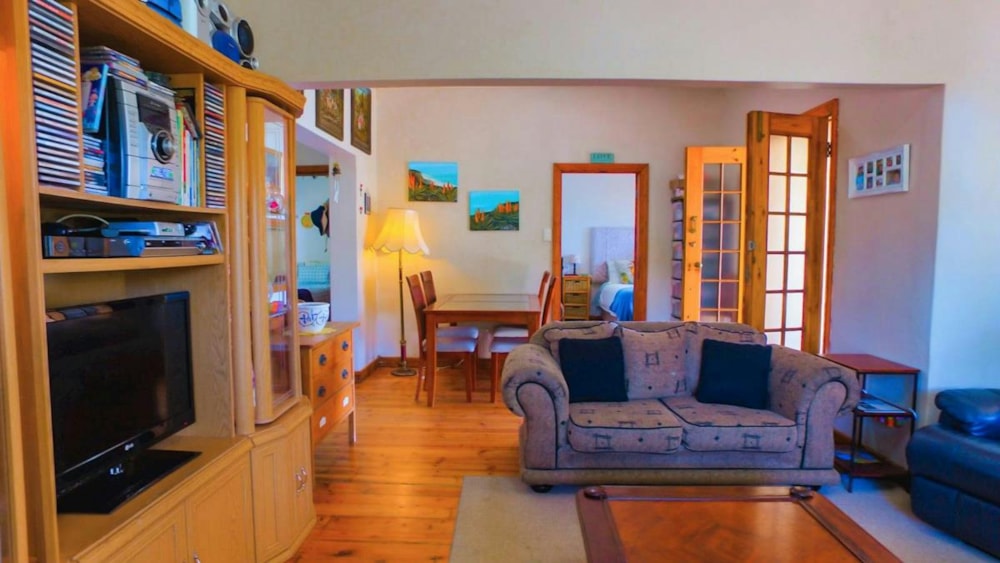 Semi-detached house for sale in Sunnyside, Grahamstown, Makhanda - 1GC1732306