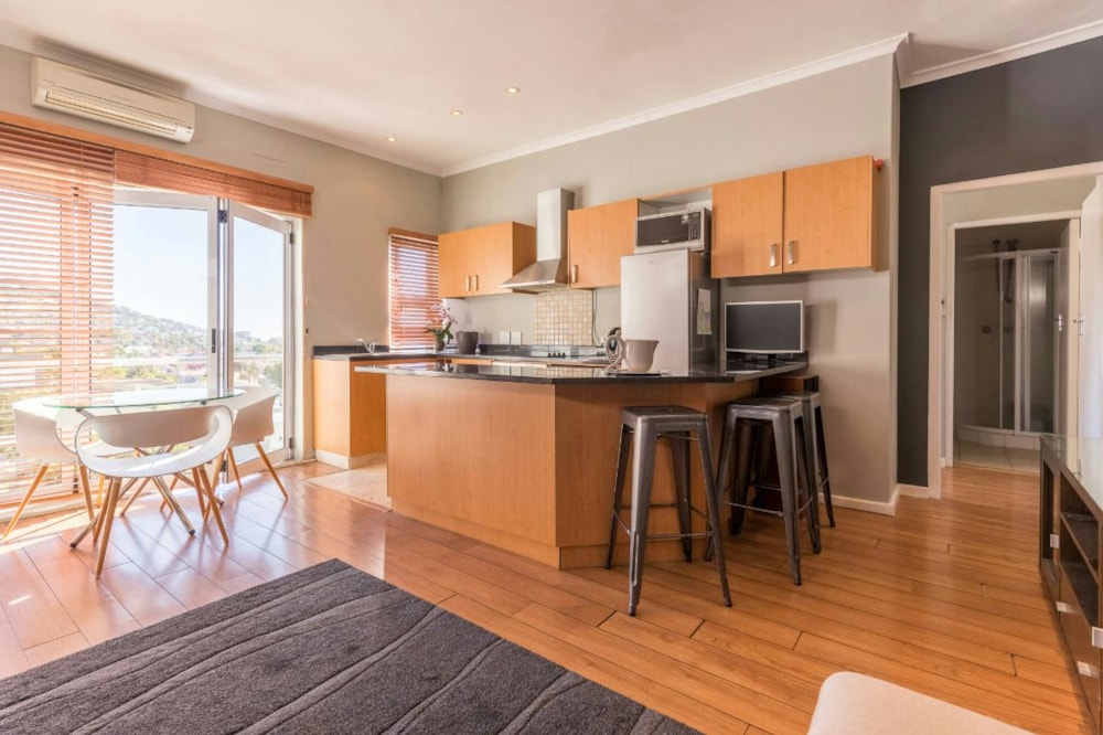 Apartment sold in Sea Point - AS1710841 Apartment sold in Sea Point - AS1710841