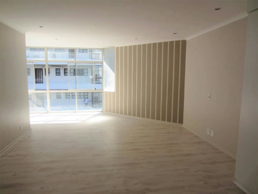Bachelor apartment let in Sea Point - ASL1682039 Bachelor apartment let in Sea Point - ASL1682039