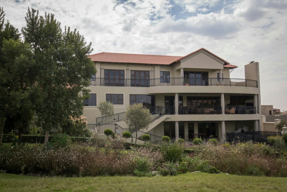 Golf estate house for sale in Blue Valley Golf Estate - CN1645858 Golf estate house for sale in Blue Valley Golf Estate - CN1645858