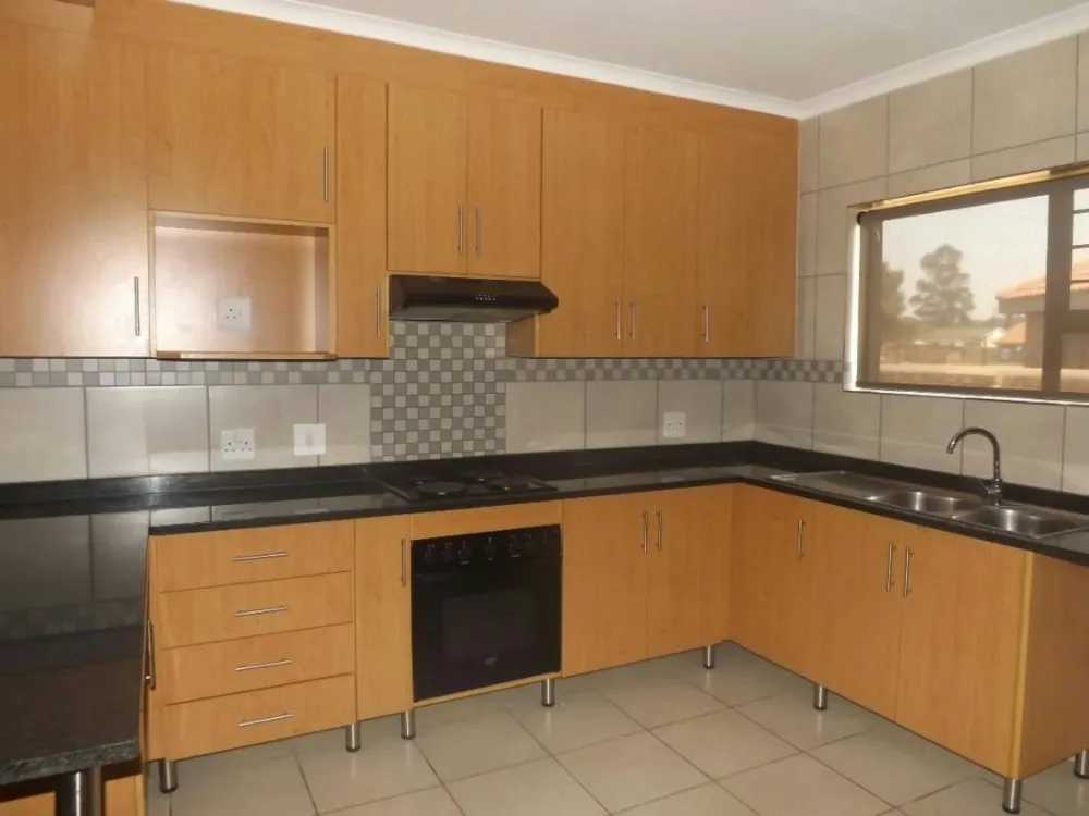 Townhouse sold in Belfast - 1DS1717842