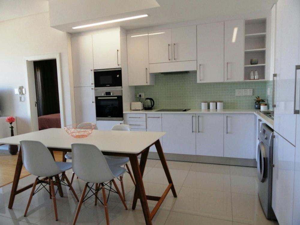 Multi-storey apartment for sale in Gaborone CBD, Botswana - 3BO1695853