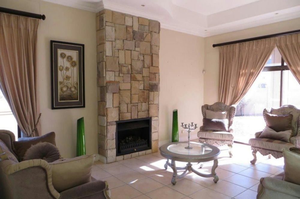 Double-storey house let in West Beach, Blouberg - 1TV1681640