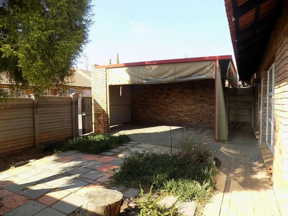 Townhouse for sale in Langenhovenpark - 1BX1753620