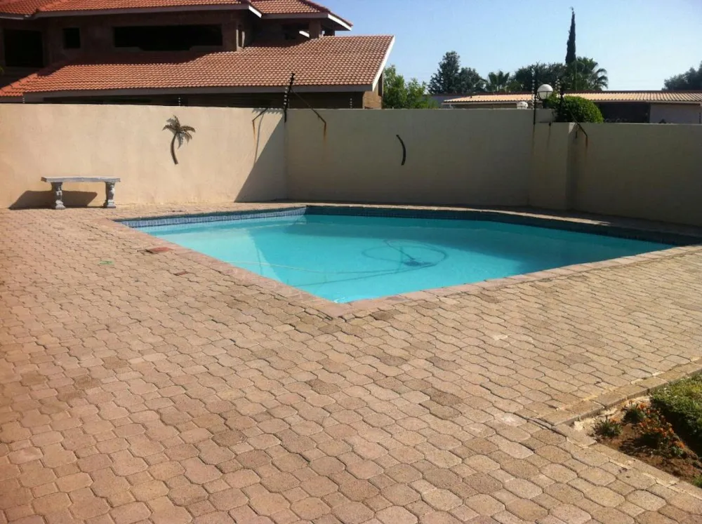 Double-storey house let in Phakalane, Botswana - 3BO1715314