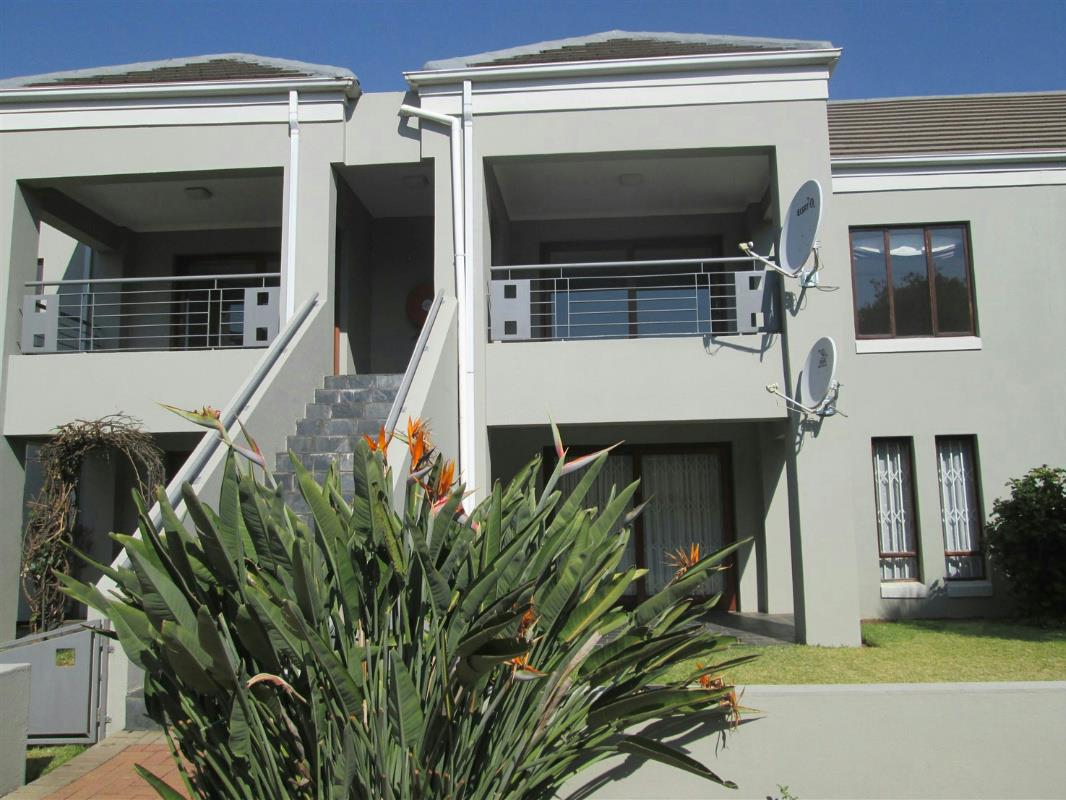Apartment to rent in Greenside, Johannesburg - RAL1676636