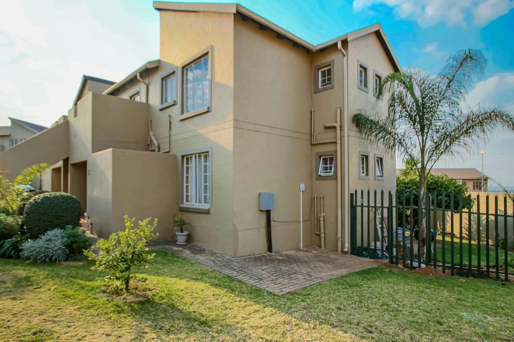 Townhouse for sale in North Riding - RAN1749122 Townhouse for sale in North Riding - RAN1749122