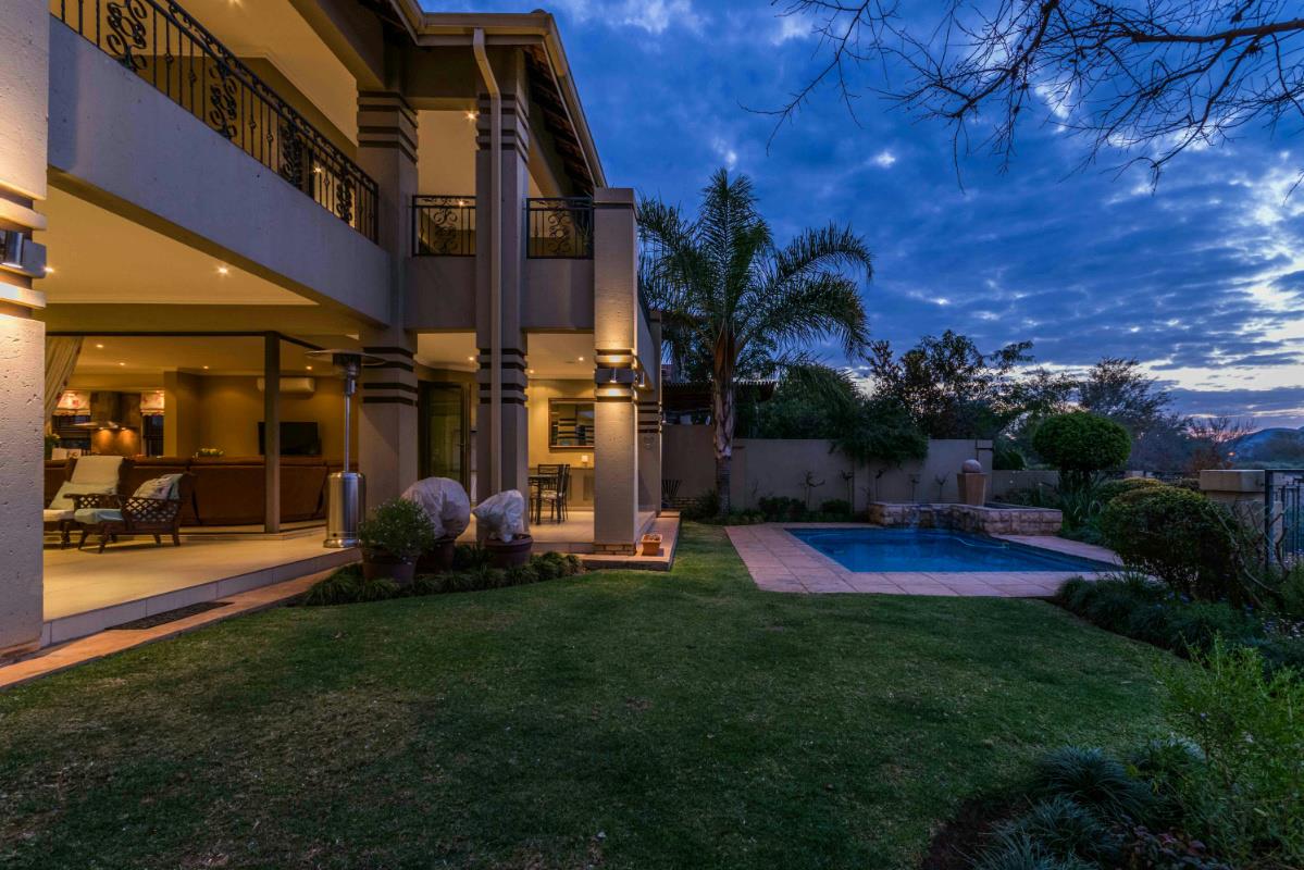 Double-storey house for sale in Pecanwood - 1HR1710989