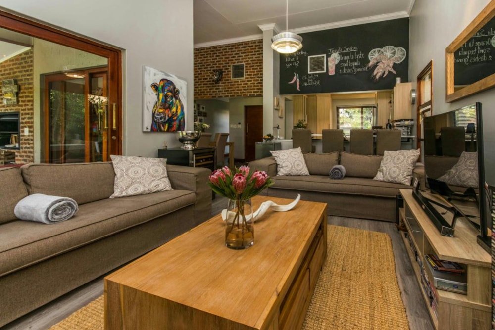 Golf estate house for sale in Pecanwood - 1HR1709613 Golf estate house for sale in Pecanwood - 1HR1709613