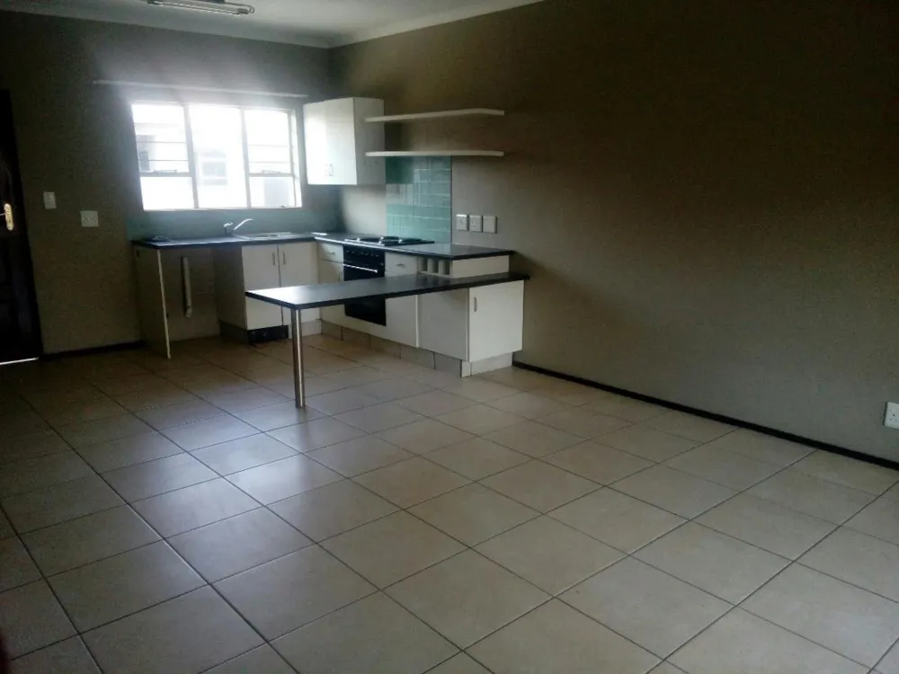 Townhouse let in Brenthurst - 1BJ1750662 Townhouse let in Brenthurst - 1BJ1750662